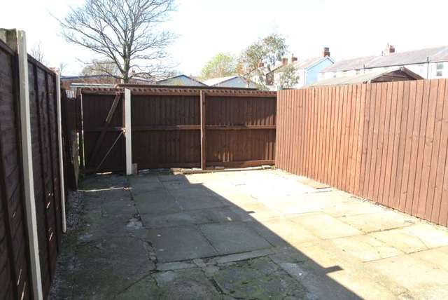  Image of 2 bedroom Terraced house to rent in Fairway Road Blackpool FY4 at Fairway Road  Blackpool, FY4 4AZ