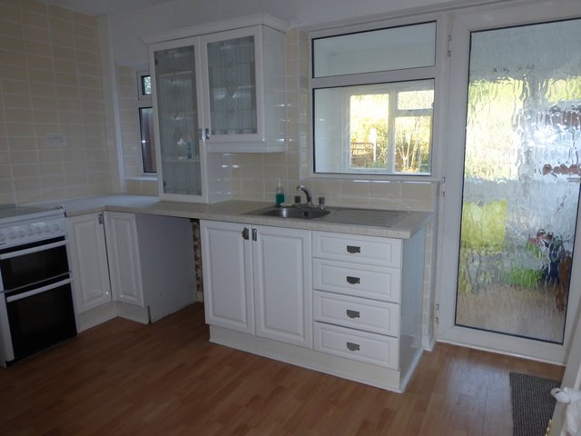  Image of 2 bedroom End of Terrace to rent in Fanshawe Road Acocks Green Birmingham B27 at FANSHAWE ROAD  ACOCKS GREEN, BIRMINGHAM, B27 7BX