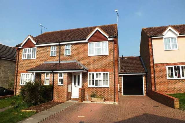  Image of 3 bedroom Semi-Detached house for sale in Berners Way Faringdon SN7 at Faringdon Oxfordshire, SN7 7NR