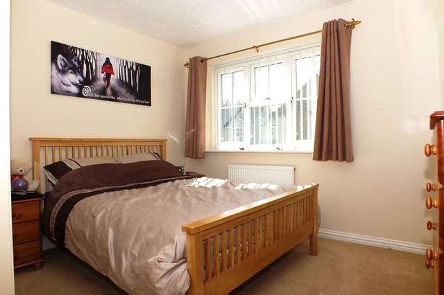  Image of 3 bedroom Semi-Detached house for sale in Berners Way Faringdon SN7 at Faringdon Oxfordshire, SN7 7NR