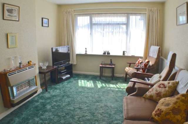  Image of 2 bedroom Bungalow for sale in Farmlands Way Polegate BN26 at Farmlands Way  Polegate, BN26 5LR