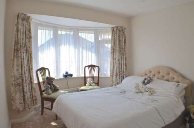 Image of 2 bedroom Bungalow for sale in Farmlands Way Polegate BN26 at Farmlands Way  Polegate, BN26 5LR