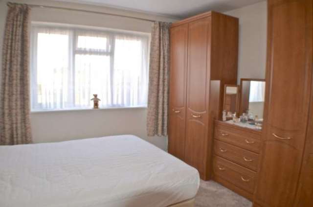  Image of 2 bedroom Bungalow for sale in Farmlands Way Polegate BN26 at Farmlands Way  Polegate, BN26 5LR
