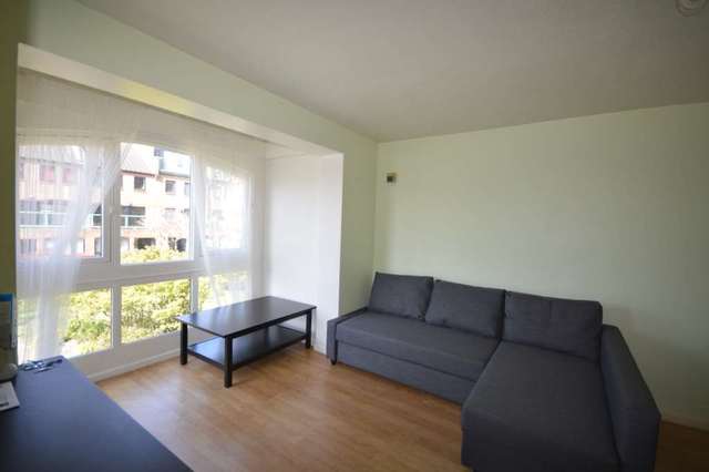  Image of 1 bedroom Apartment to rent in Felstead Gardens London E14 at Felstead Garden Canary Wharf London, E14 3BS
