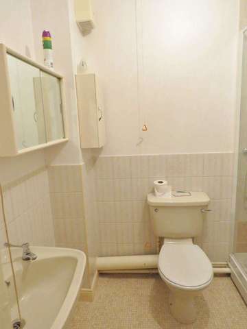  Image of 1 bedroom Flat for sale in Fernhill Lane New Milton BH25 at Fernhill Lane  NEW MILTON, BH25 5ST