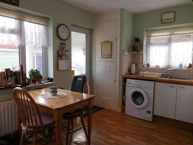  Image of 2 bedroom Detached house for sale in Findon Road Findon Valley Worthing BN14 at Findon Valley West Sussex Worthing, BN14 0HB