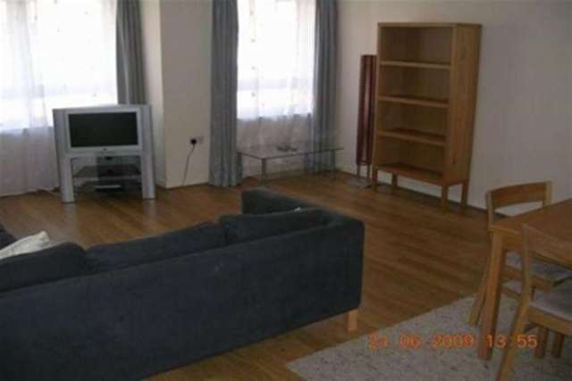  Image of 2 bedroom Flat to rent in Finlay Drive Dennistoun Glasgow G31 at Glasgow, G31 2LP