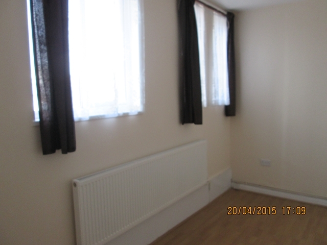  Image of 1 bedroom Flat to rent in Evelyn Road Sparkhill Birmingham B11 at Evelyn Road Sparkhill Birmingham, B11 3JJ