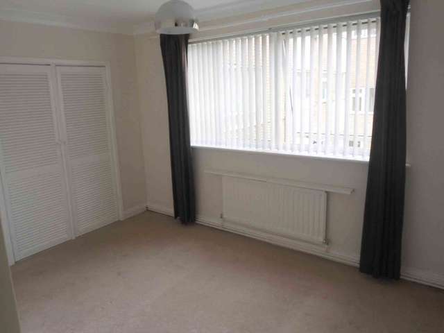  Image of 2 bedroom Flat to rent in Flaxley Road Birmingham B33 at Flaxley Road Stechford Birmingham, B33 9HE
