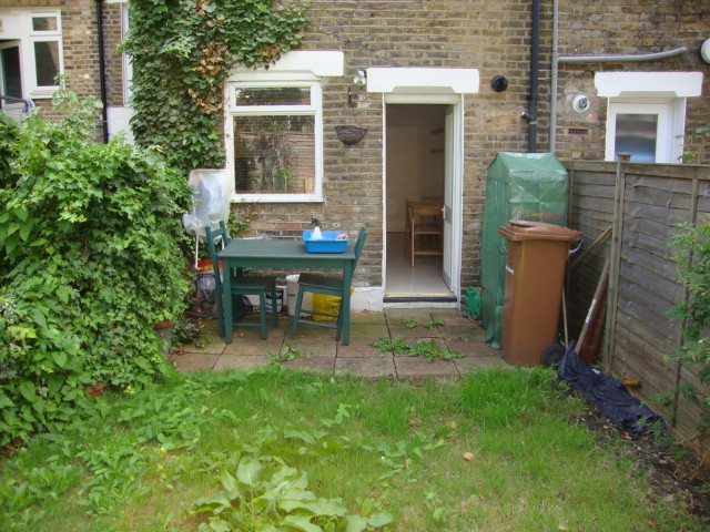  Image of 1 bedroom Flat to rent in Forburg Road London N16 at Stoke Newington, N16 6HR