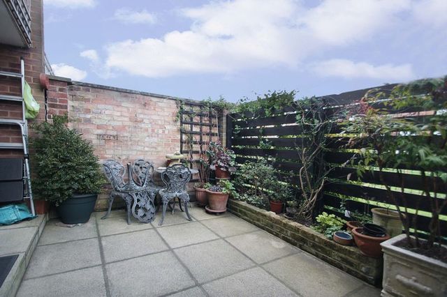  Image of 4 bedroom Terraced house for sale in Ford End Woodford Green IG8 at Ford End  Woodford Green, IG8 0EG