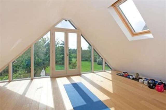  Image of 6 bedroom Detached house to rent in Forest Grange Horsham RH13 at Horsham, RH13 6HX