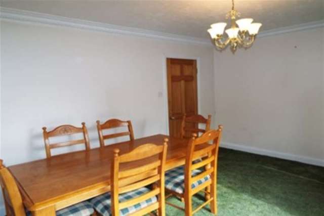  Image of 4 bedroom Detached house to rent in Forest Rise Kirby Muxloe Leicester LE9 at Leicester, LE9 2HQ