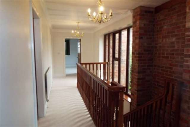  Image of 4 bedroom Detached house to rent in Forest Rise Kirby Muxloe Leicester LE9 at Leicester, LE9 2HQ