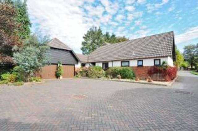  Image of 4 bedroom Bungalow for sale in Mulberry Court Four Marks Alton GU34 at Four Marks Alton Four Marks, GU34 5DT
