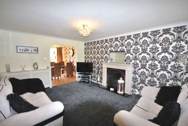  Image of 4 bedroom Detached house for sale in Foxglove Way Freckleton Preston PR4 at Foxglove Way Freckleton Preston, PR4 1TR
