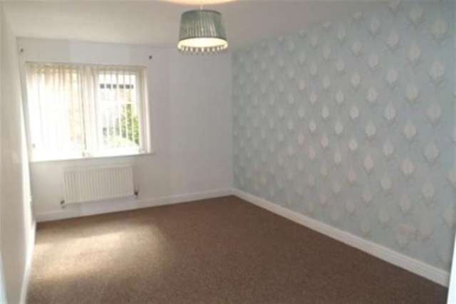  Image of 2 bedroom Flat to rent in Friarshall Gate Paisley PA2 at Paisley, PA2 6LD