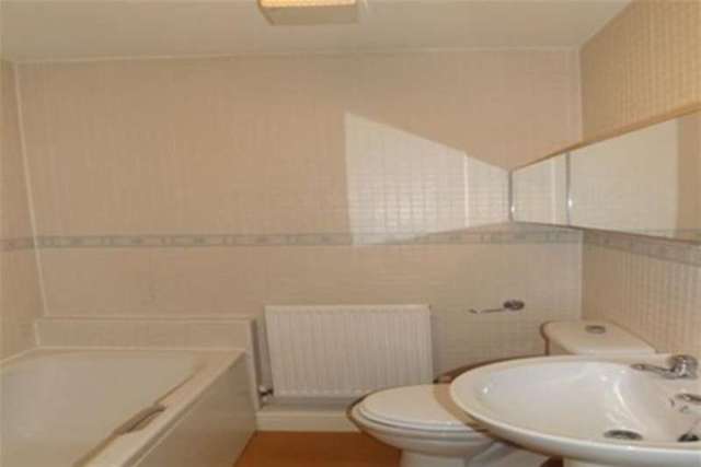  Image of 2 bedroom Flat to rent in Friarshall Gate Paisley PA2 at Paisley, PA2 6LD