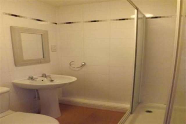  Image of 2 bedroom Flat to rent in Friarshall Gate Paisley PA2 at Paisley, PA2 6LD