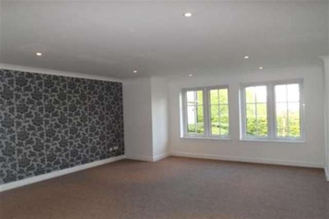  Image of 2 bedroom Flat to rent in Friarshall Gate Paisley PA2 at Paisley, PA2 6LD