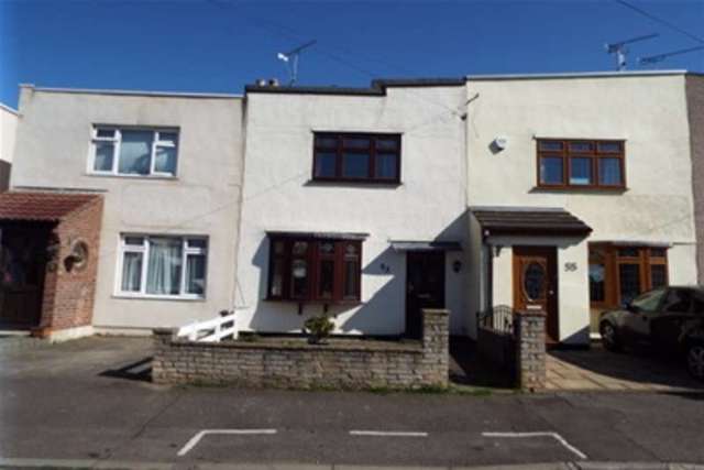  Image of 3 bedroom Detached house to rent in Frimley Avenue Hornchurch RM11 at Hornchurch, RM11 3PX