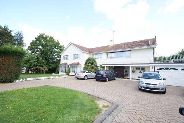  Image of 1 bedroom House Share to rent in Church Road Hockley SS5 at Evergreen Church Road  Hockley, SS5 4SS