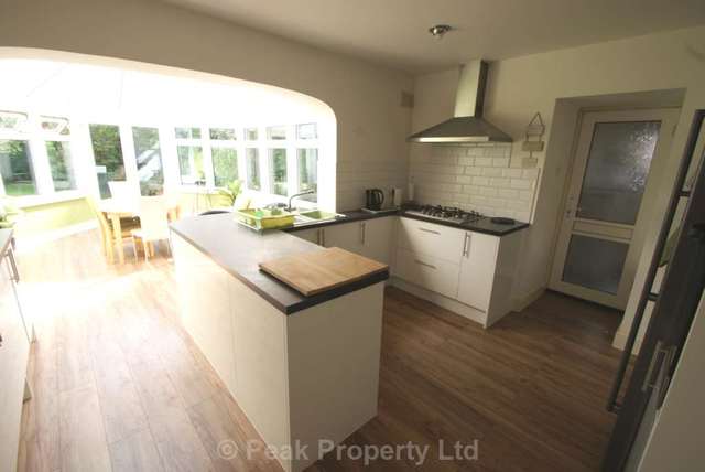  Image of 1 bedroom House Share to rent in Church Road Hockley SS5 at Evergreen Church Road  Hockley, SS5 4SS