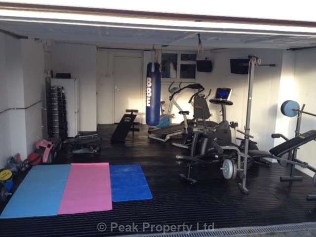  Image of 1 bedroom House Share to rent in Church Road Hockley SS5 at Evergreen Church Road  Hockley, SS5 4SS