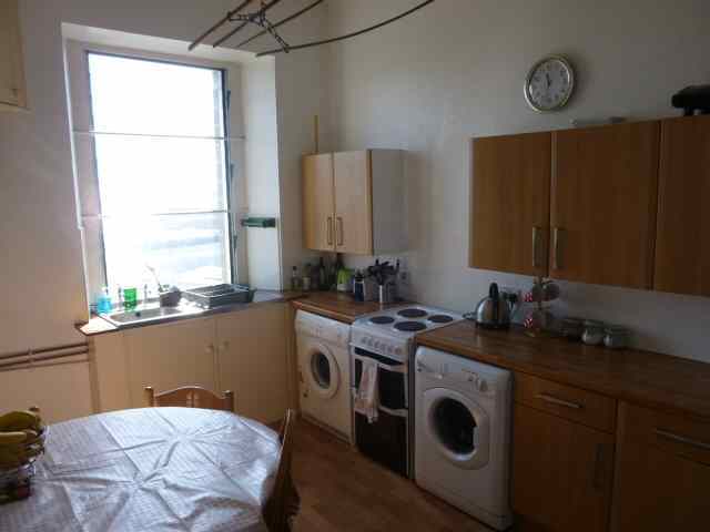  Image of 5 bedroom Flat to rent in Garland Place Dundee DD3 at City Centre Dundee Dundee, DD3 6HE