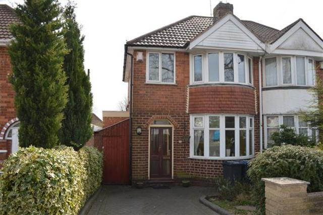  Image of 3 bedroom Semi-Detached house for sale in Garretts Green Lane Birmingham B26 at Sheldon, B26 2JJ