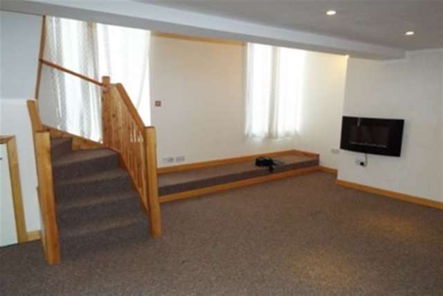  Image of 2 bedroom Property to rent in George Street Ramsgate CT11 at Ramsgate, CT11 9AS