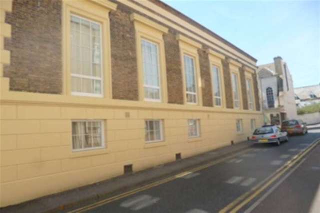  Image of 2 bedroom Property to rent in George Street Ramsgate CT11 at Ramsgate, CT11 9AS