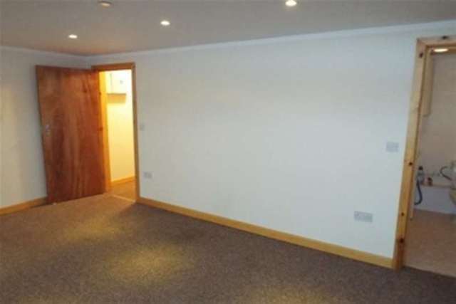  Image of 2 bedroom Property to rent in George Street Ramsgate CT11 at Ramsgate, CT11 9AS
