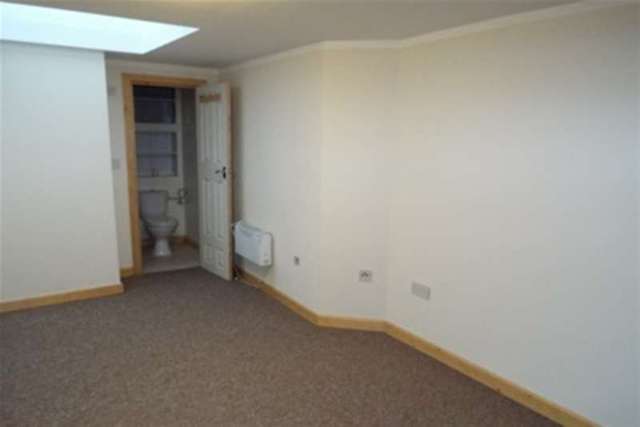  Image of 2 bedroom Property to rent in George Street Ramsgate CT11 at Ramsgate, CT11 9AS