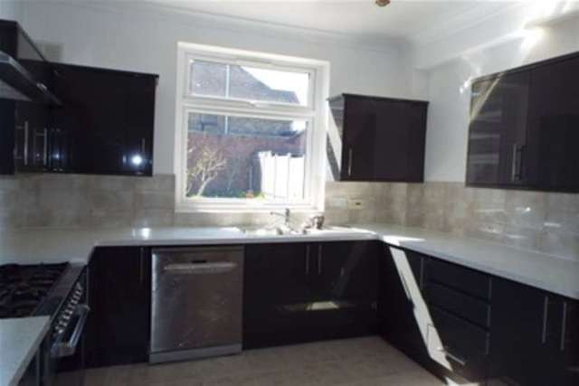  Image of 4 bedroom Detached house to rent in Balgores Lane Gidea Park Romford RM2 at Romford, RM2 6BS
