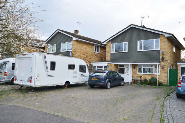  Image of 4 bedroom Detached house for sale in Glebe Way Burnham-on-Crouch CM0 at Burnham-on-Crouch Stoneyhills, CM0 8QJ