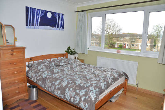  Image of 4 bedroom Detached house for sale in Glebe Way Burnham-on-Crouch CM0 at Burnham-on-Crouch Stoneyhills, CM0 8QJ
