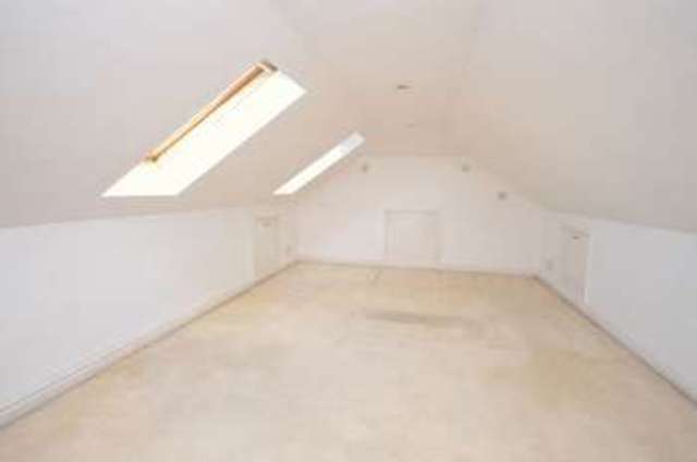  Image of 2 bedroom Detached house for sale in Glen Road Grayshott Hindhead GU26 at Glen Road  Grayshott, GU26 6NB