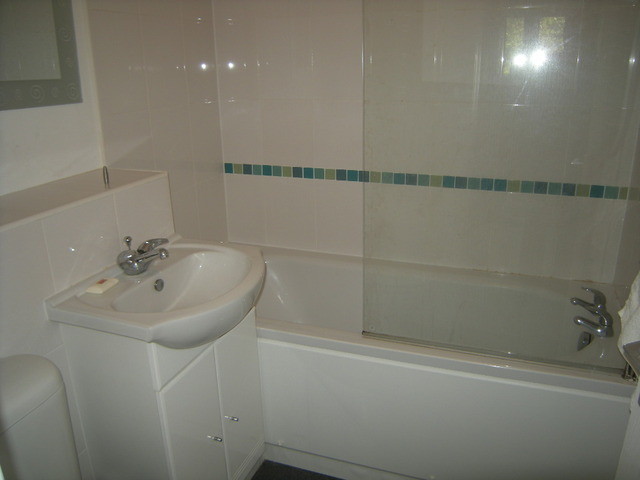  Image of 1 bedroom Flat to rent in Glencoul Avenue Dalgety Bay Dunfermline KY11 at Dalgety Bay Fife Fife, KY11 9XL