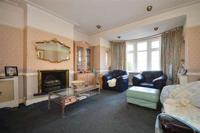  Image of 4 bedroom Terraced house for sale in Glenwood Gardens Ilford IG2 at Gants Hill Essex Ilford, IG2 6XY