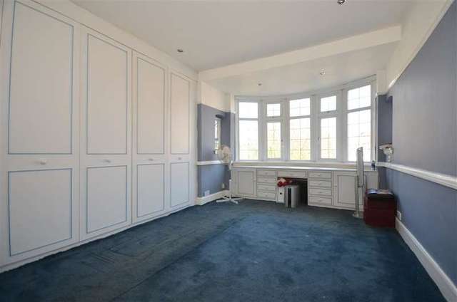  Image of 4 bedroom Terraced house for sale in Glenwood Gardens Ilford IG2 at Gants Hill Essex Ilford, IG2 6XY