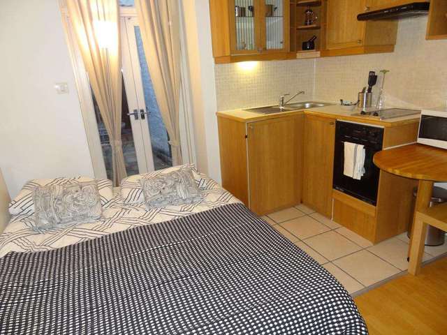  Image of Flat to rent in Gloucester Street London SW1V at Gloucester Street Pimlico London, SW1V 2DB