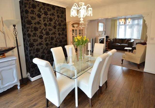  Image of 3 bedroom Semi-Detached house for sale in Glyn Farm Road Quinton Birmingham B32 at Glyn Farm Road Quinton Birmingham, B32 1NJ