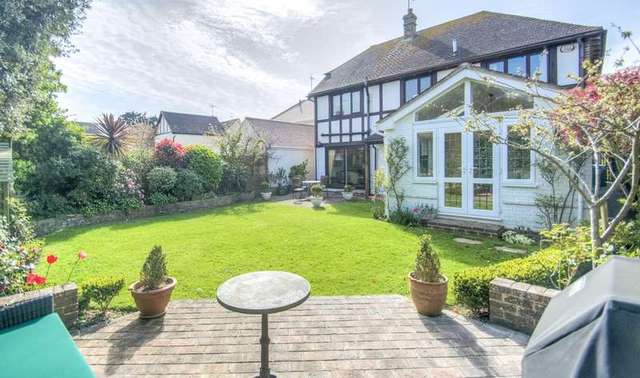  Image of 4 bedroom Detached house for sale in Golden Acre East Preston Littlehampton BN16 at East Preston  Kingston, BN16 1QP