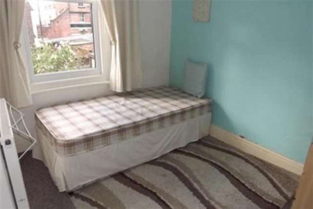  Image of 3 bedroom Detached house to rent in Gondover Avenue Walton Liverpool L9 at Liverpool, L9 8AZ