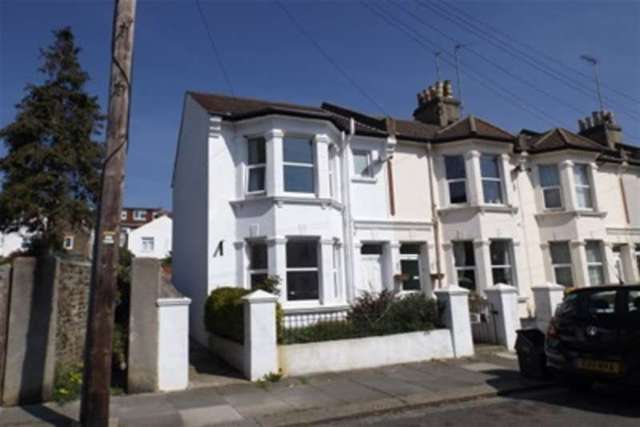  Image of 3 bedroom Terraced house to rent in Gordon Road Brighton BN1 at Brighton, BN1 6PE