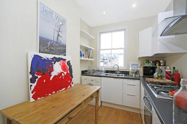  Image of 1 bedroom Flat to rent in Grandison Road London SW11 at Grandison Road  London, SW11 6LW