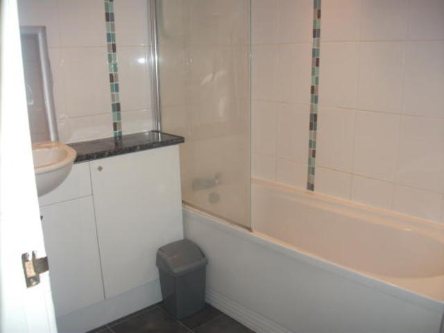  Image of 1 bedroom Flat to rent in Greenbank Street Rutherglen Glasgow G73 at Rutherglen Glasgow Glasgow, G73 1JU