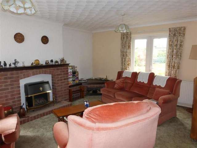  Image of 3 bedroom Bungalow for sale in Greenfield Crescent Waterlooville PO8 at Waterlooville Hampshire Waterlooville, PO8 9EL