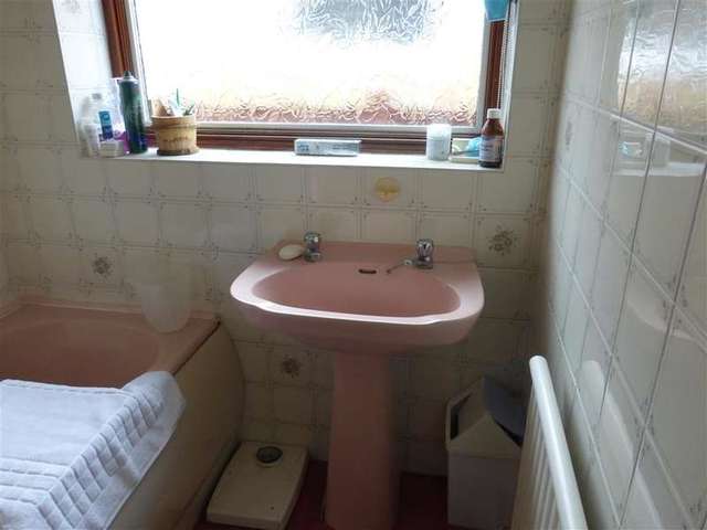  Image of 3 bedroom Bungalow for sale in Greenfield Crescent Waterlooville PO8 at Waterlooville Hampshire Waterlooville, PO8 9EL